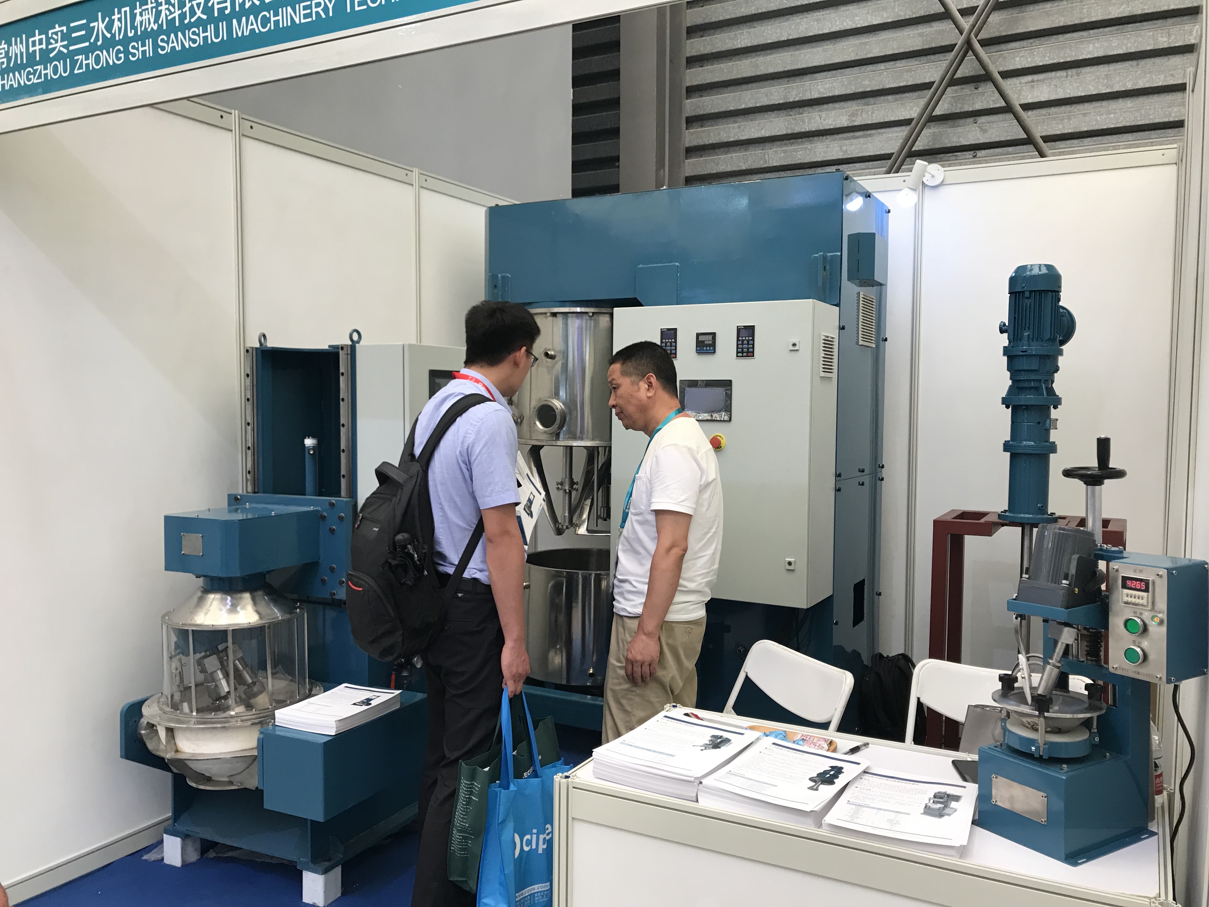 �Ϻ������O��չ��